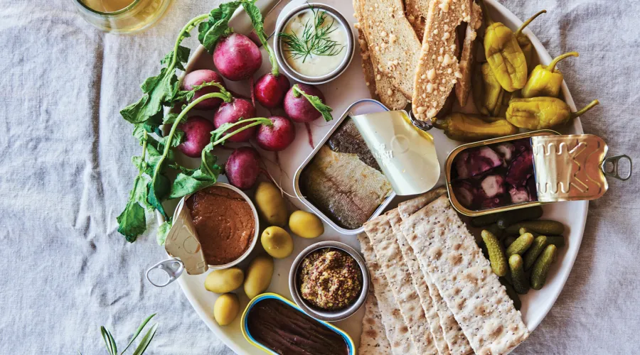 holiday-issue-wine-pairings-tinned-fish-tray-sun